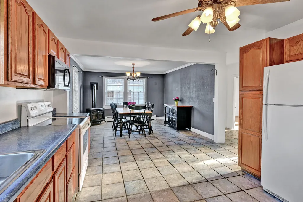 133 Carver Street Waterville ME 04901