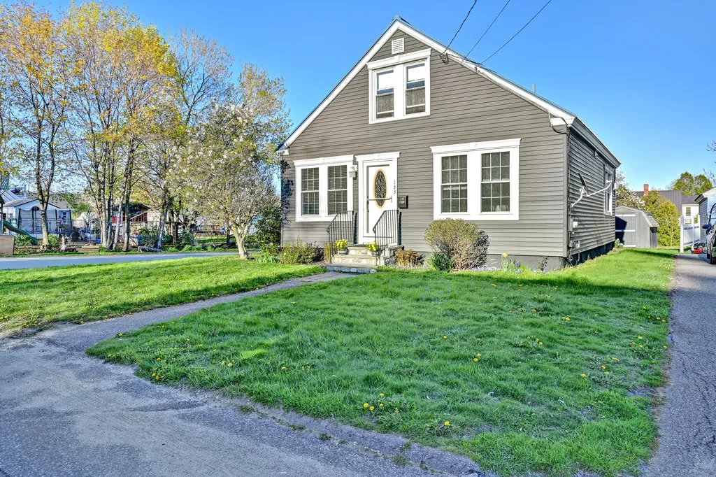 133 Carver Street Waterville ME 04901