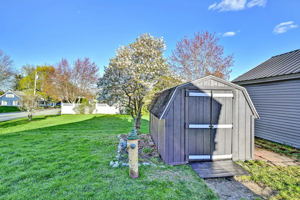 133 Carver Street Waterville ME 04901