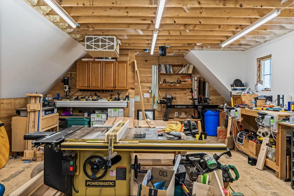 40 Bartlett Drive Phippsburg ME 04562