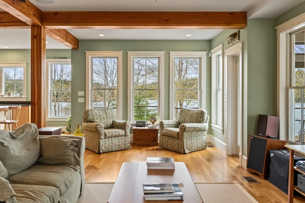 40 Bartlett Drive Phippsburg ME 04562