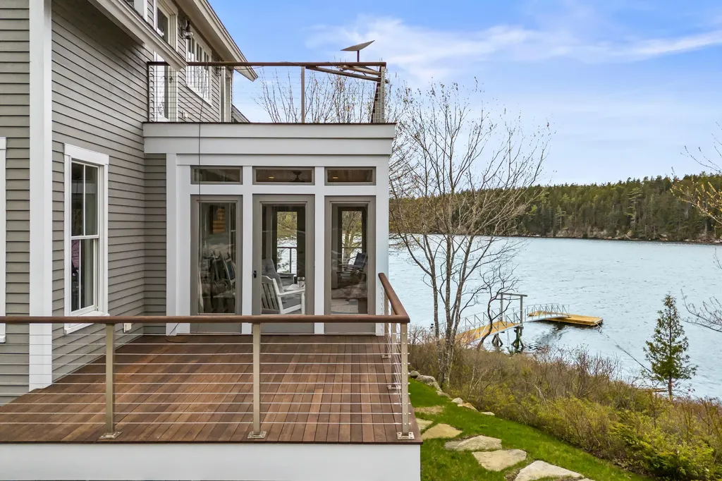 40 Bartlett Drive Phippsburg ME 04562
