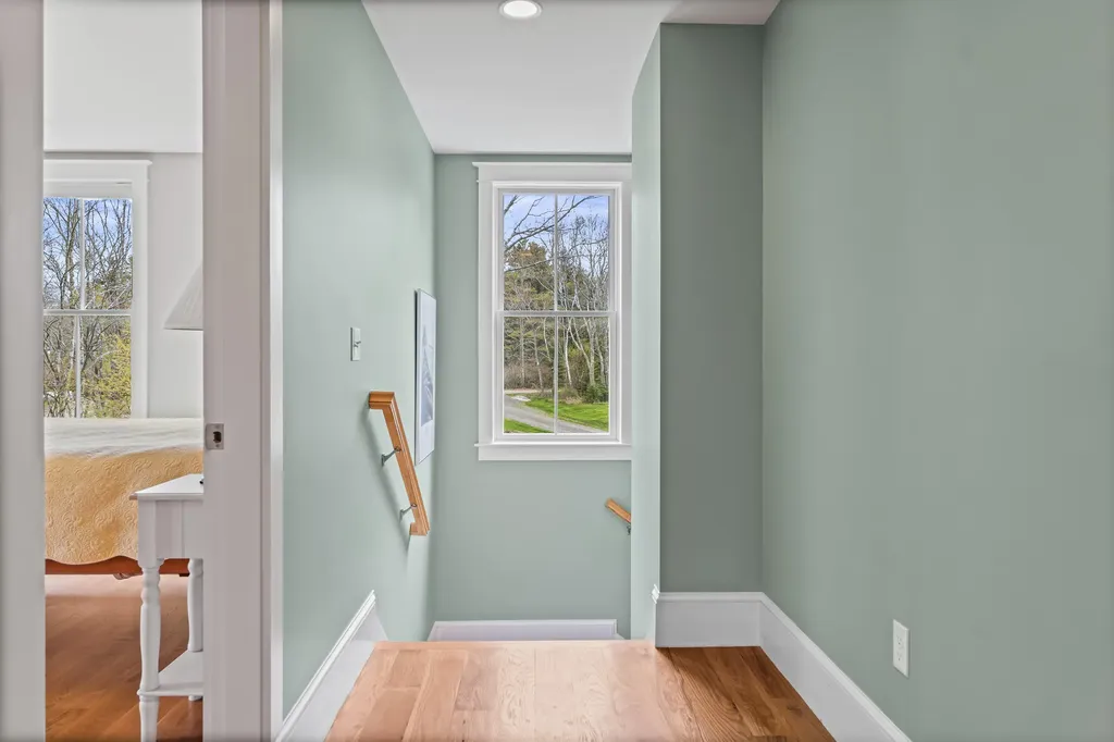 40 Bartlett Drive Phippsburg ME 04562