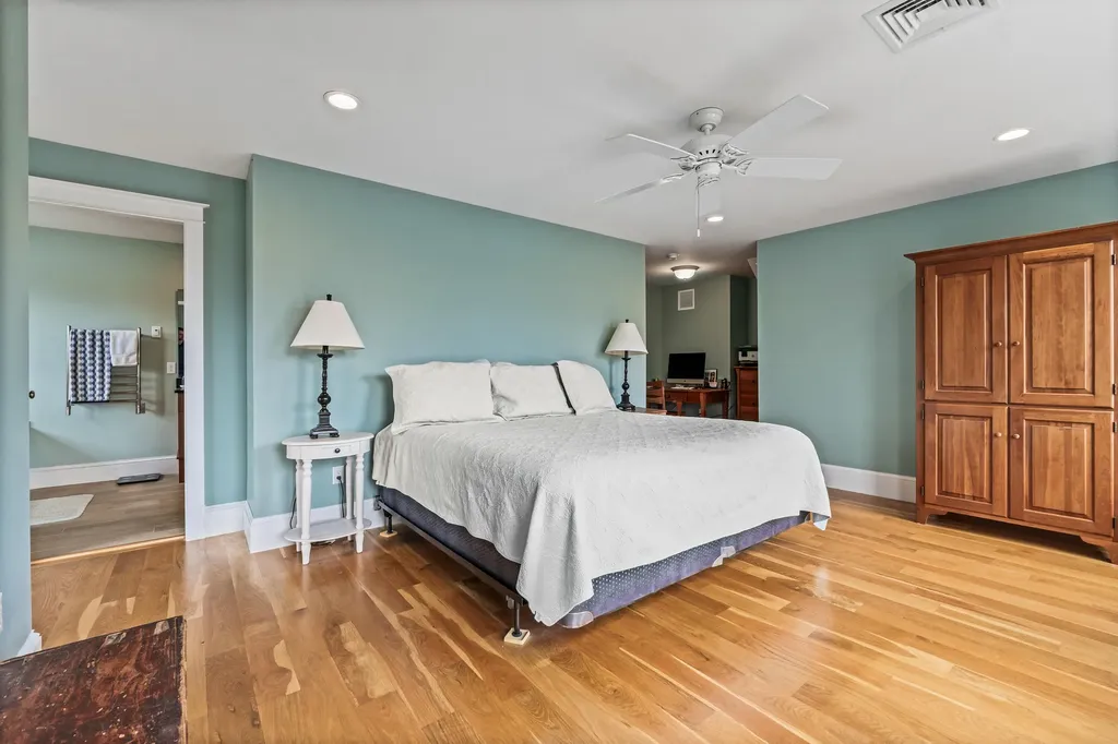 40 Bartlett Drive Phippsburg ME 04562