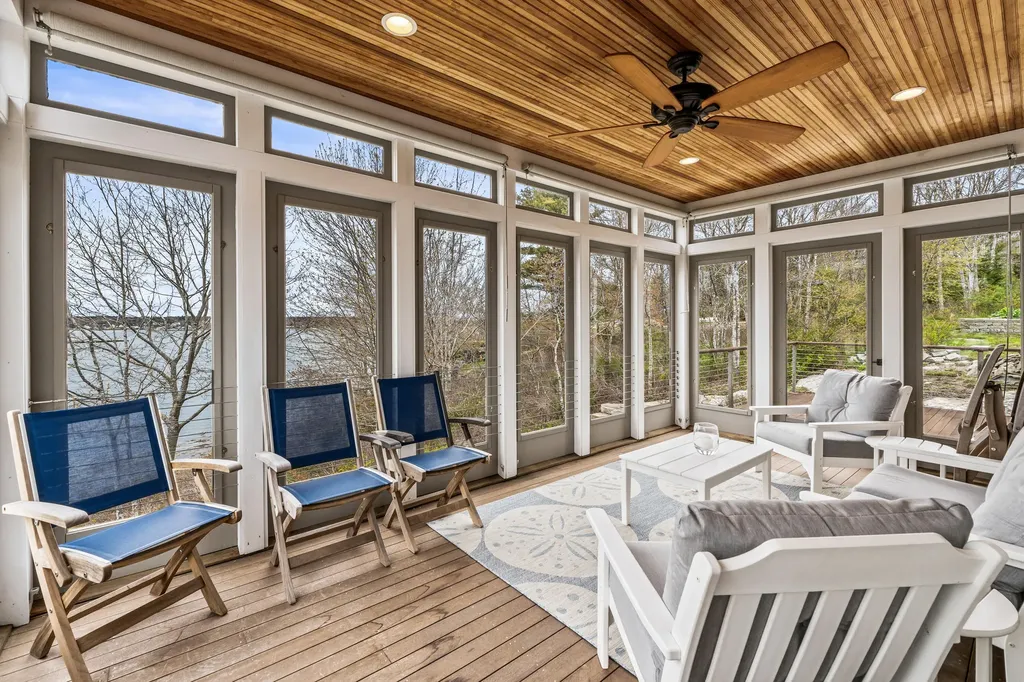 40 Bartlett Drive Phippsburg ME 04562