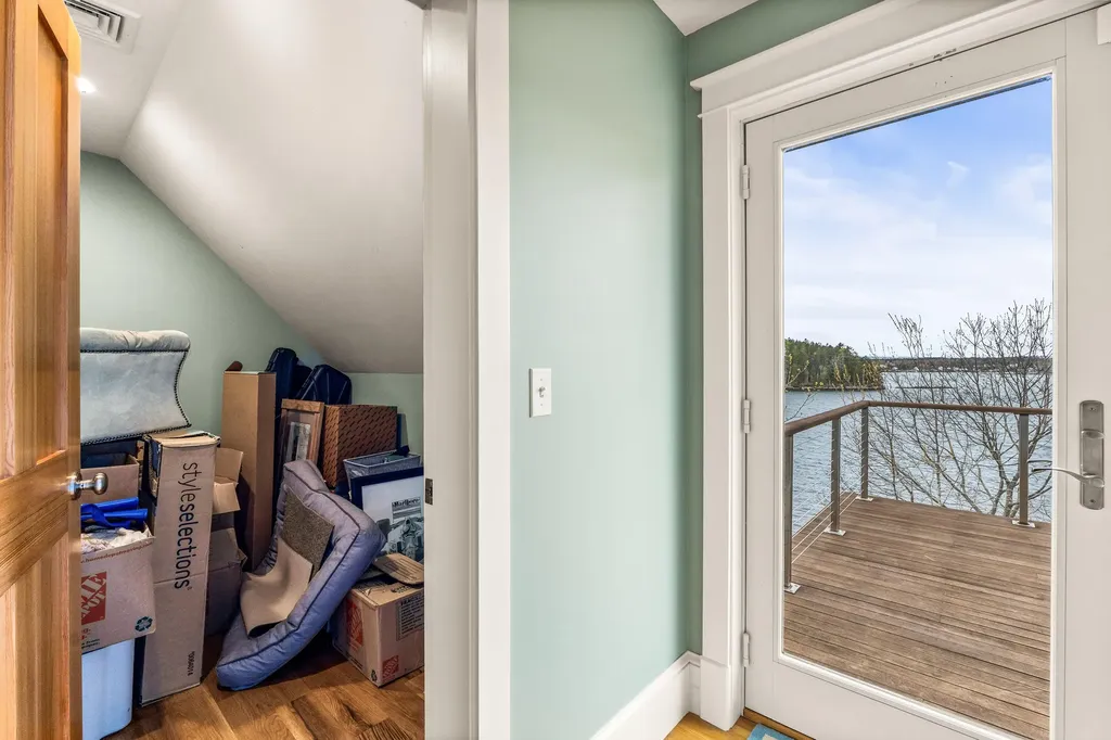 40 Bartlett Drive Phippsburg ME 04562