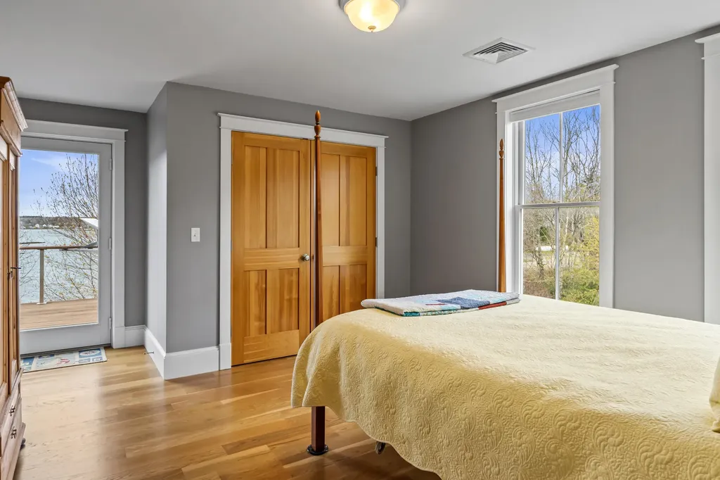 40 Bartlett Drive Phippsburg ME 04562