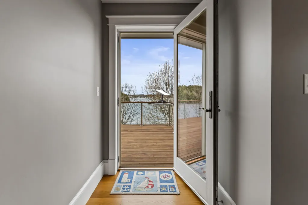 40 Bartlett Drive Phippsburg ME 04562