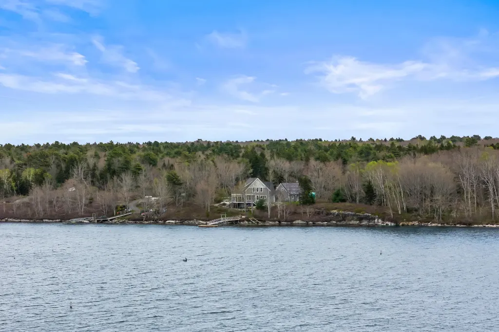 40 Bartlett Drive Phippsburg ME 04562