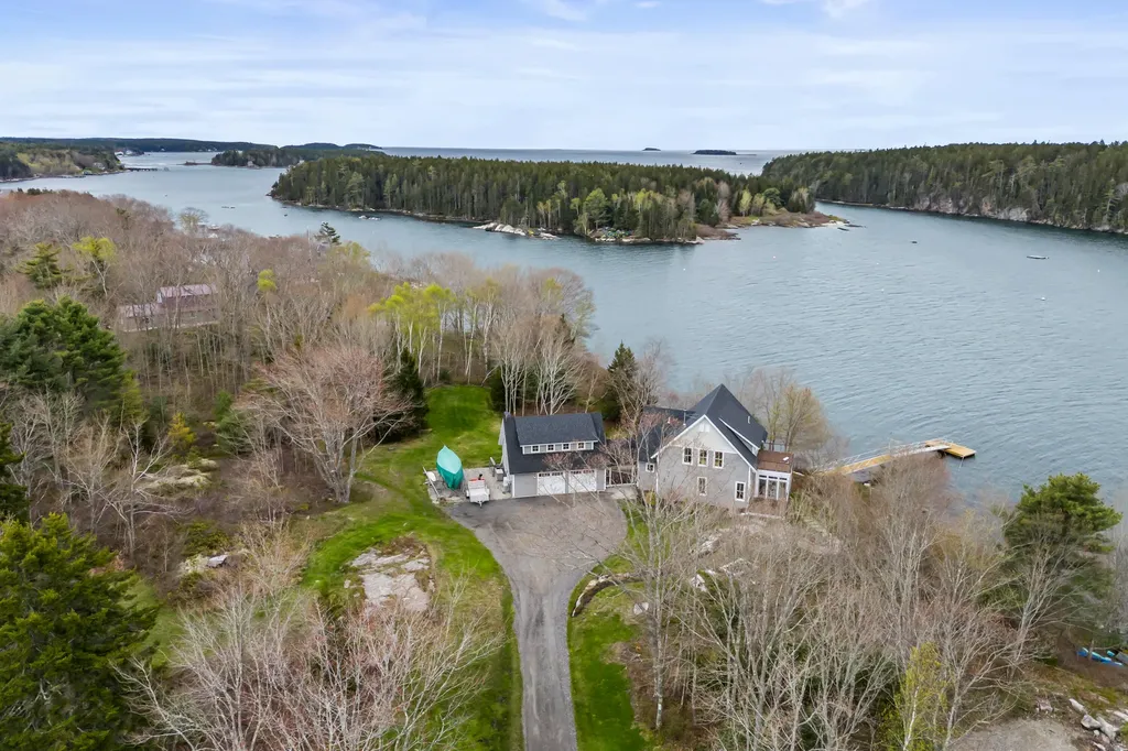 40 Bartlett Drive Phippsburg ME 04562