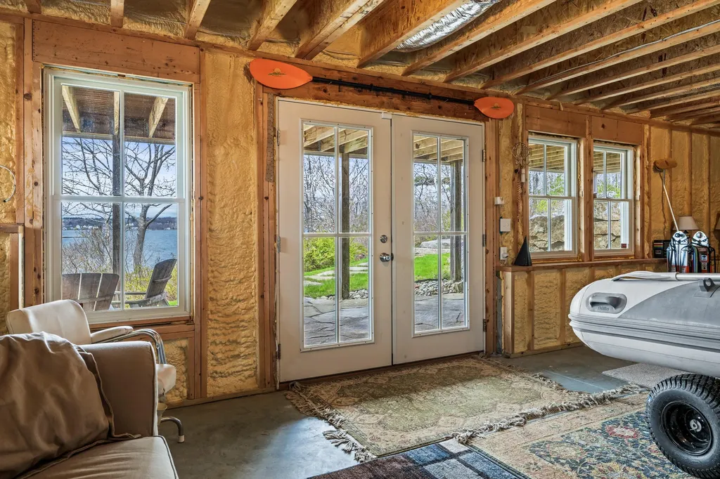 40 Bartlett Drive Phippsburg ME 04562
