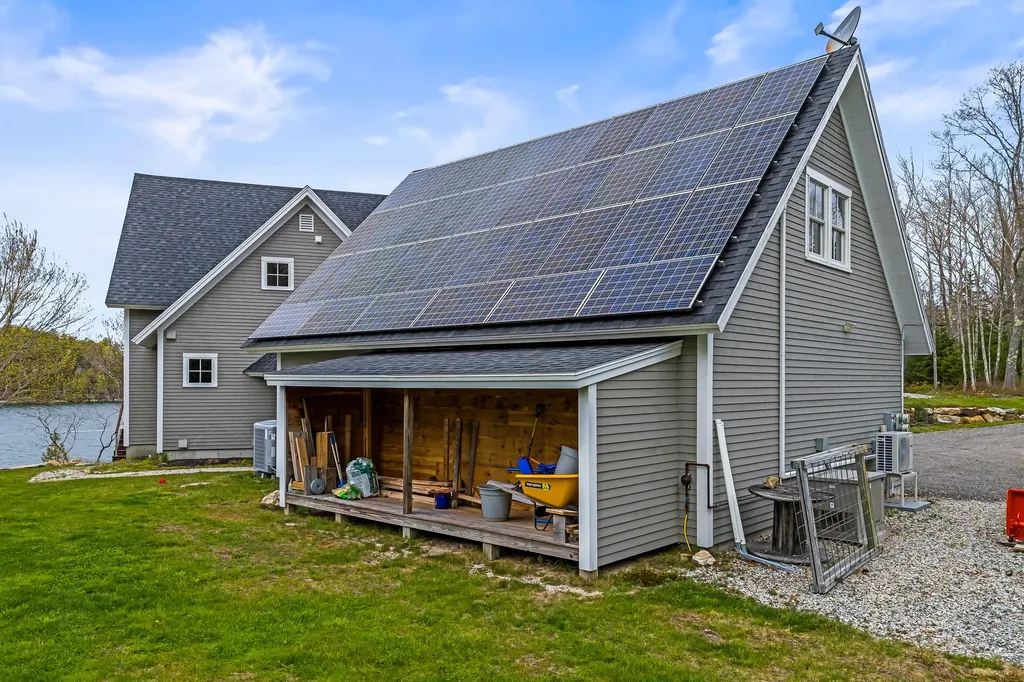 40 Bartlett Drive Phippsburg ME 04562