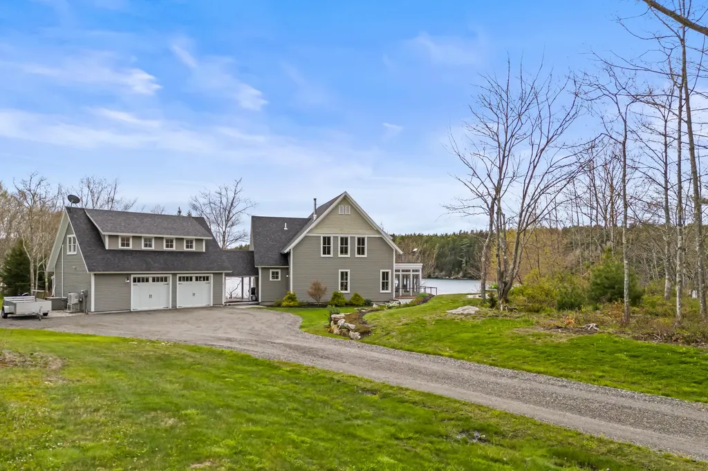 40 Bartlett Drive Phippsburg ME 04562