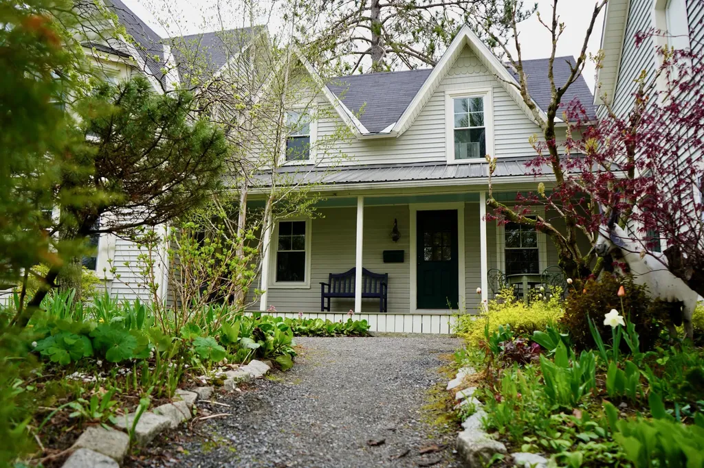 339 Somerset Avenue Pittsfield ME 04967