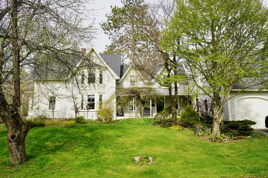339 Somerset Avenue Pittsfield ME 04967