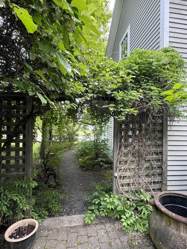 339 Somerset Avenue Pittsfield ME 04967