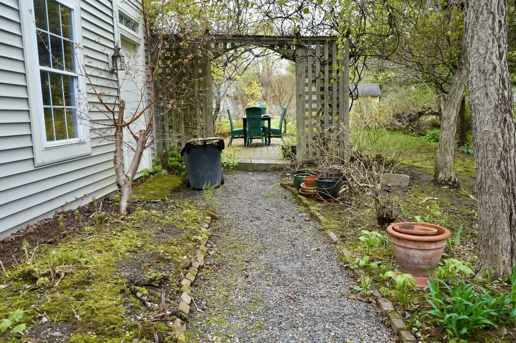 339 Somerset Avenue Pittsfield ME 04967