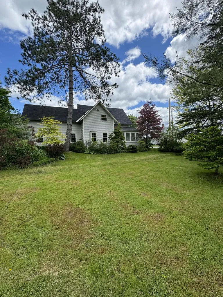 339 Somerset Avenue Pittsfield ME 04967