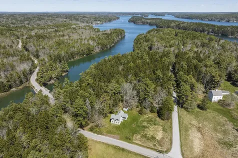 147 Dingley Island Road Harpswell ME 04079