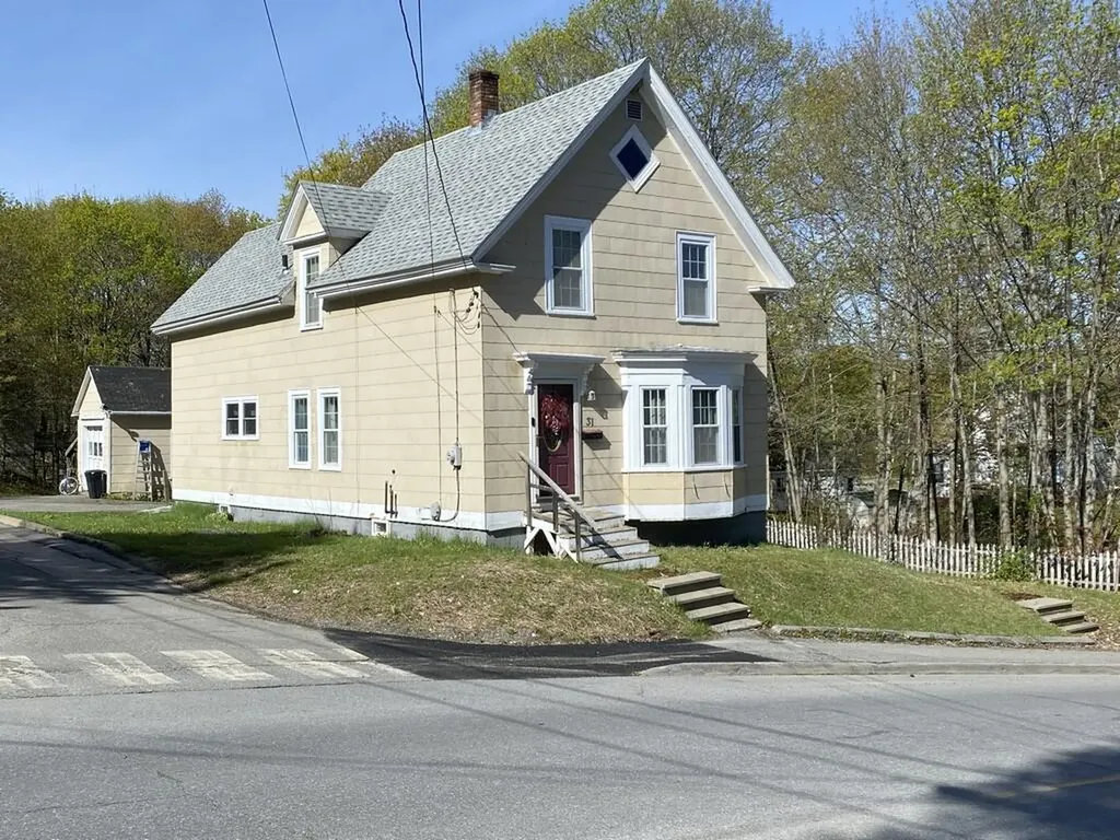 31 Pendleton Street Brewer ME 04412