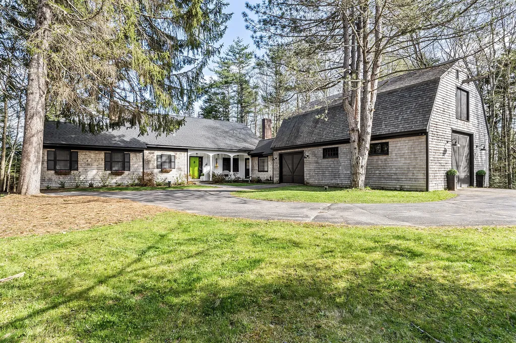 160 Flying Point Road Freeport ME 04032