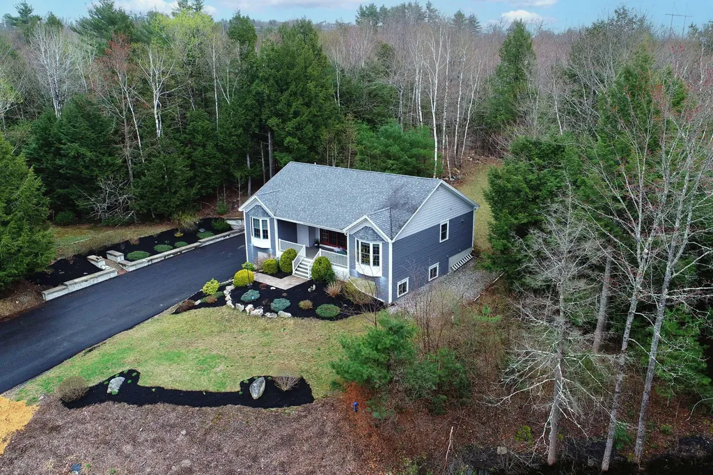 53 Stag Hollow Greene ME 04236