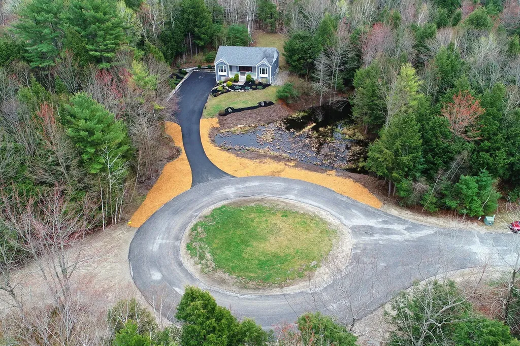 53 Stag Hollow Greene ME 04236