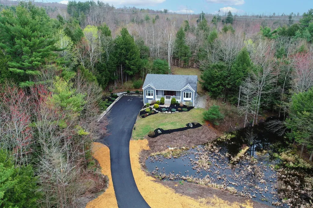 53 Stag Hollow Greene ME 04236