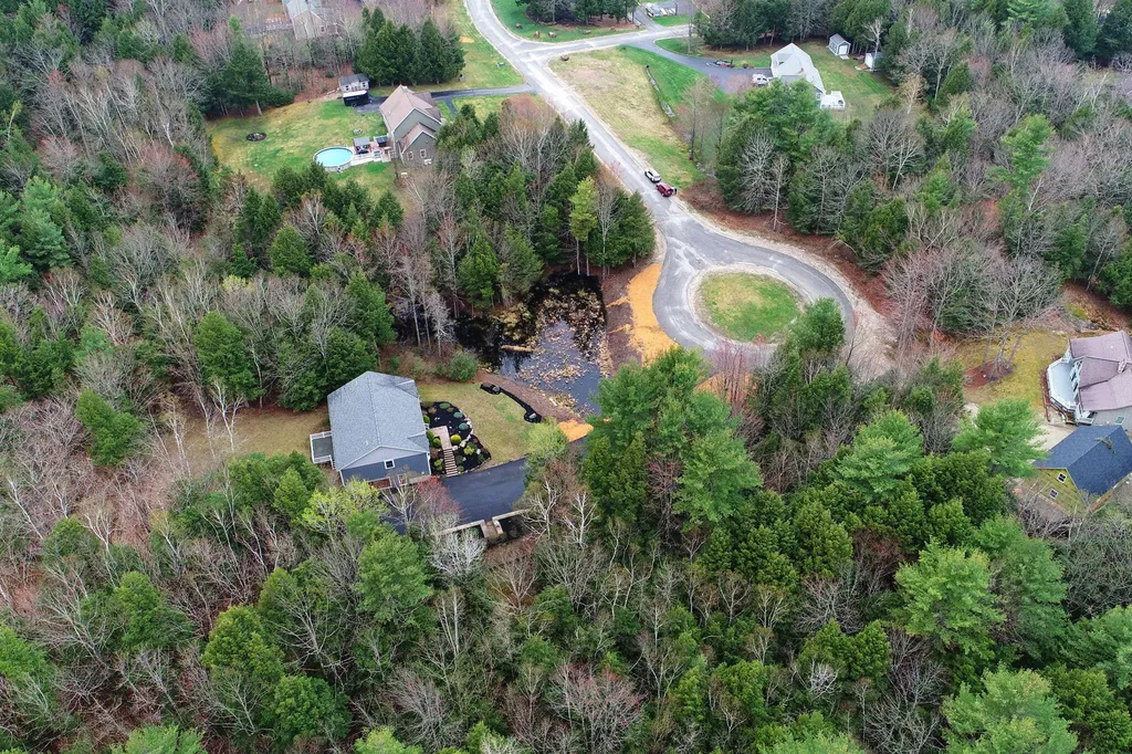53 Stag Hollow Greene ME 04236