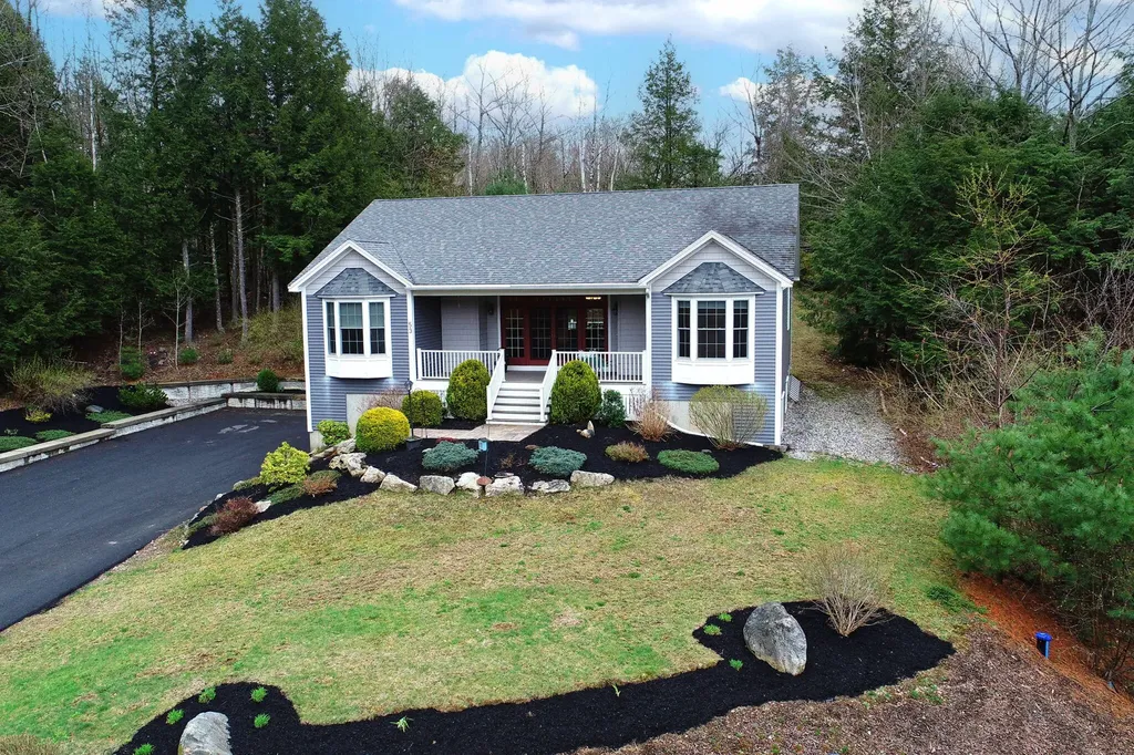 53 Stag Hollow Greene ME 04236
