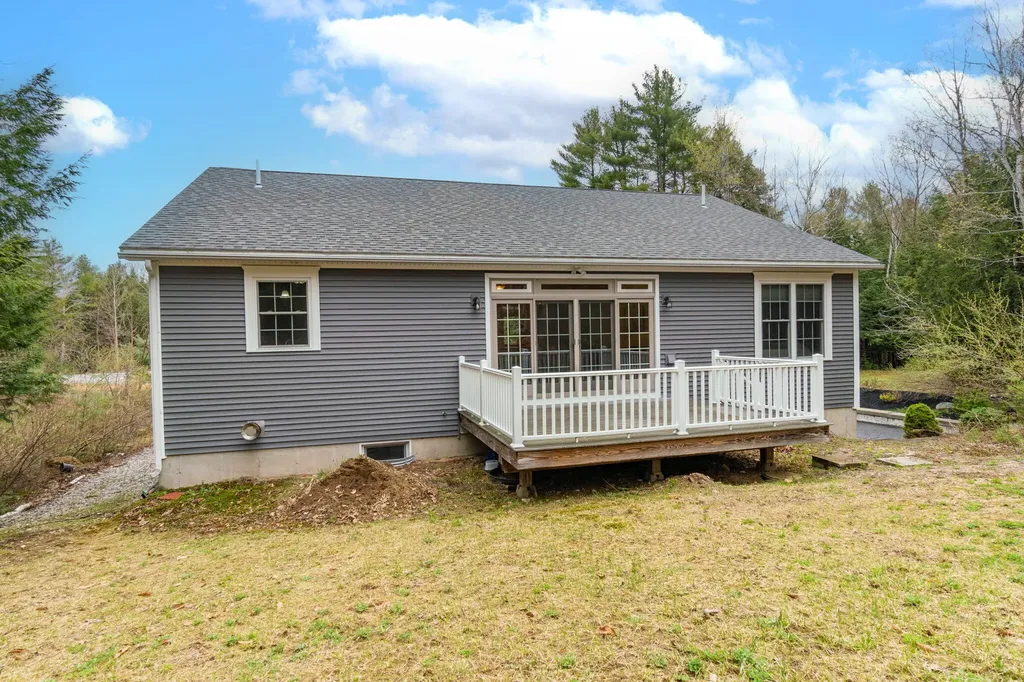 53 Stag Hollow Greene ME 04236