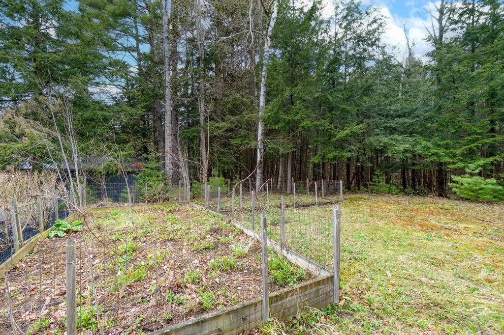 53 Stag Hollow Greene ME 04236