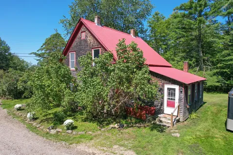 1233 Meadow Road Bowdoin ME 04287
