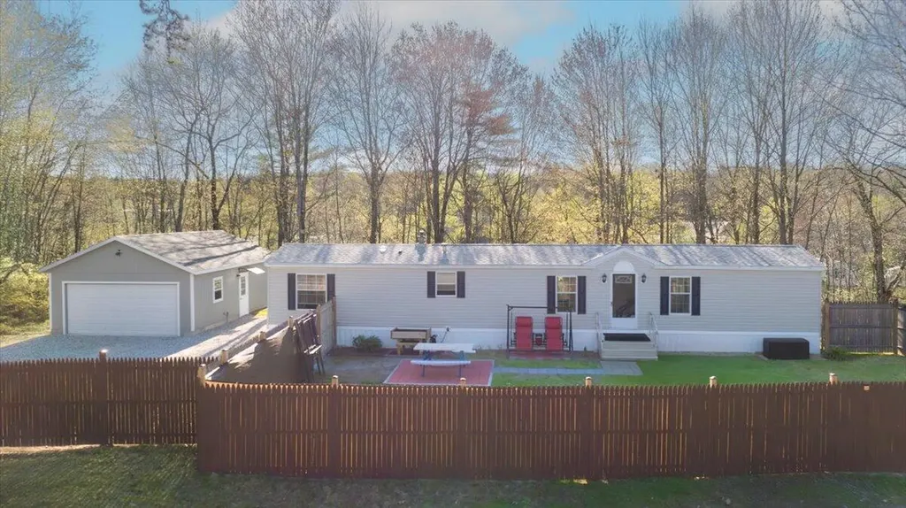 981 Maine Street Poland ME 04274