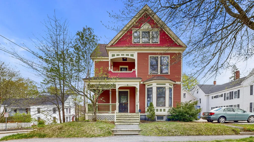 90 High Street Auburn ME 04210