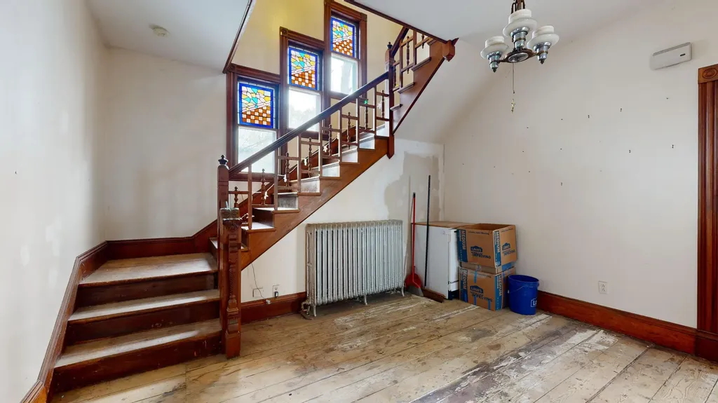 90 High Street Auburn ME 04210