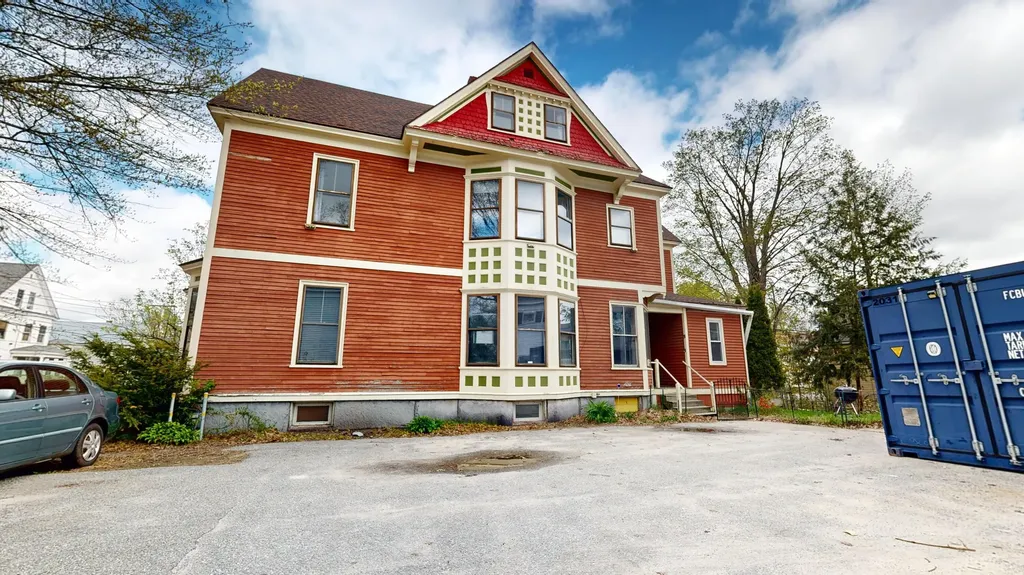 90 High Street Auburn ME 04210