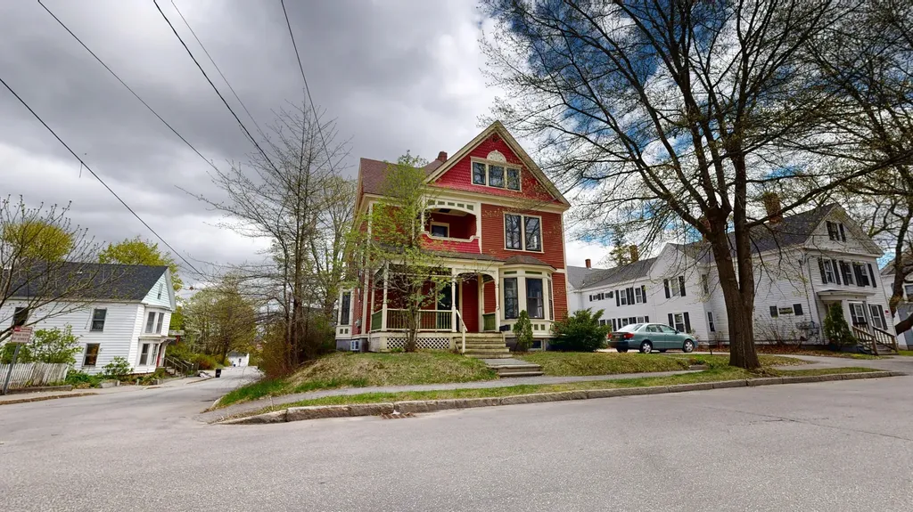 90 High Street Auburn ME 04210