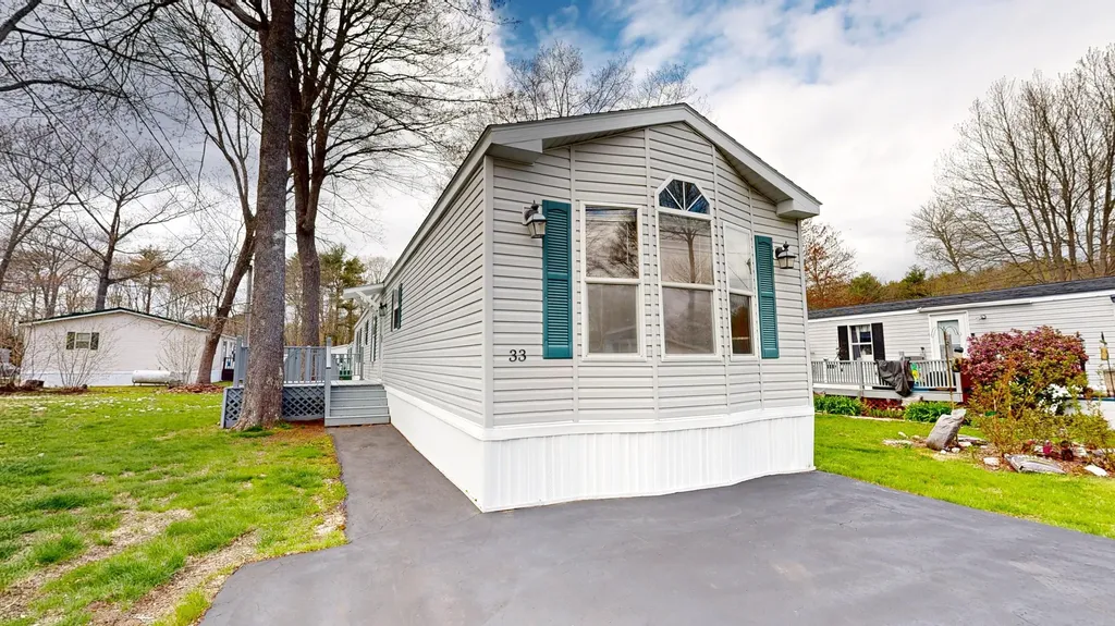 33 Karen Lane Brunswick ME 04011