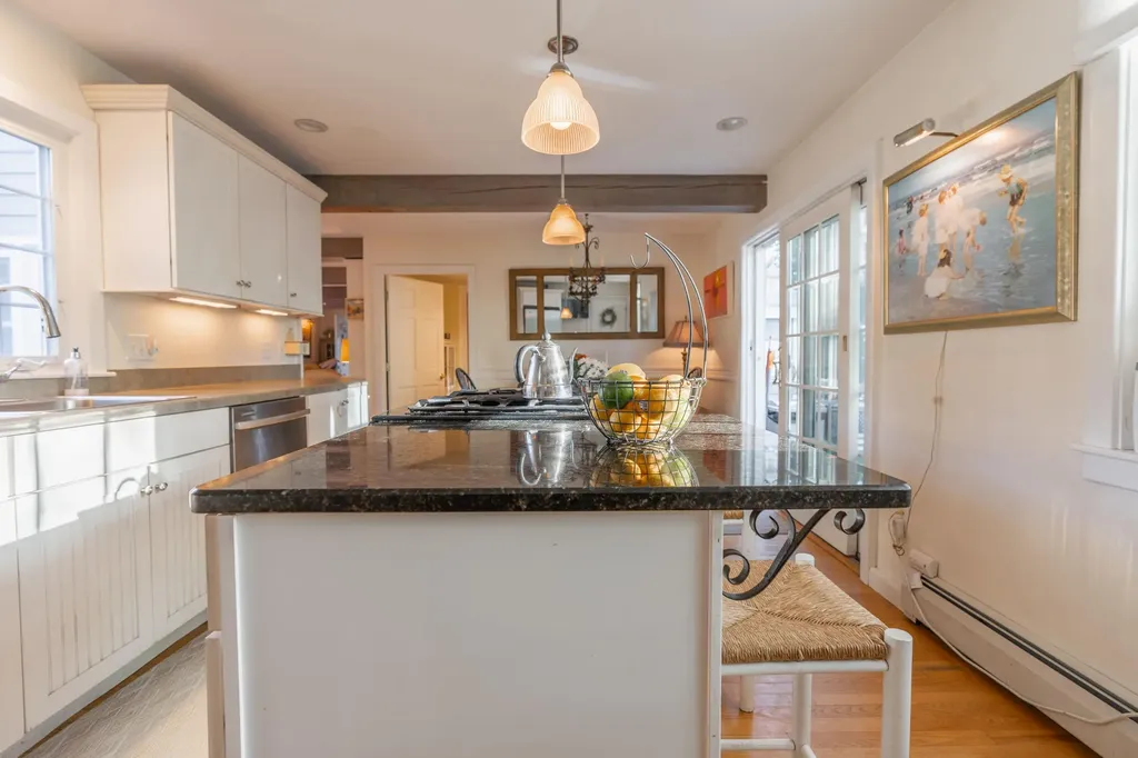 8 New Biddeford Road Kennebunkport ME 04046