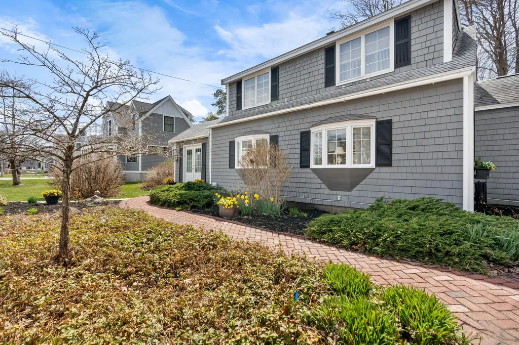 8 New Biddeford Road Kennebunkport ME 04046