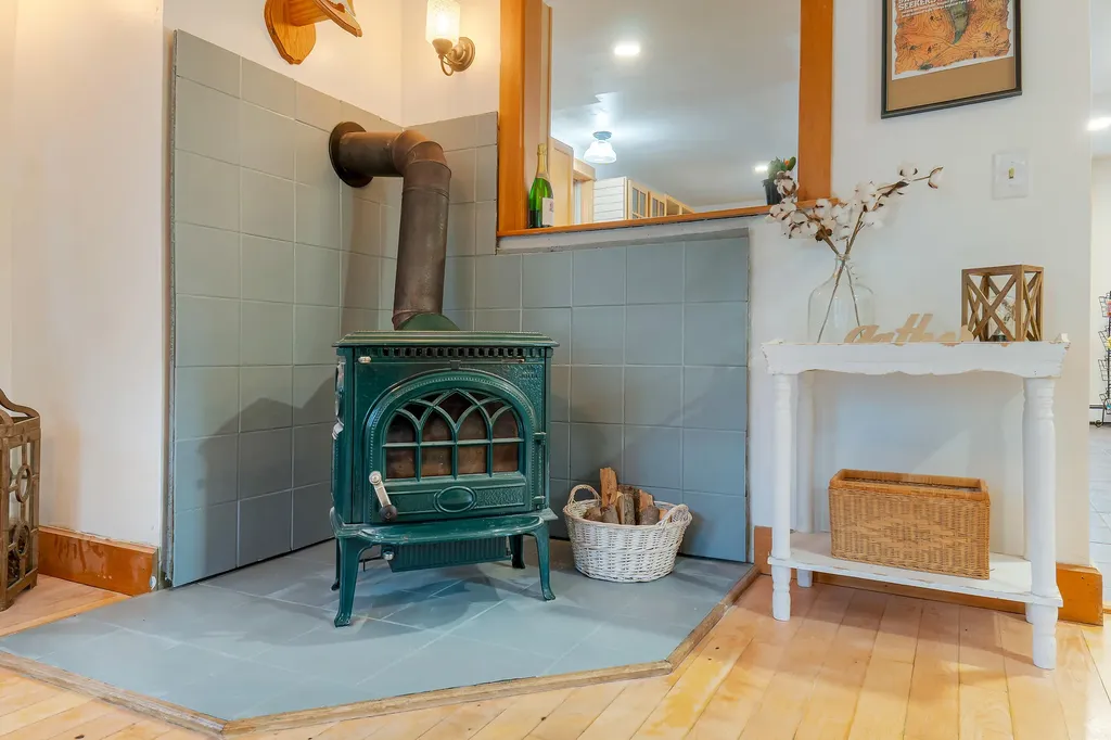 120 Totten Road Gray ME 04039