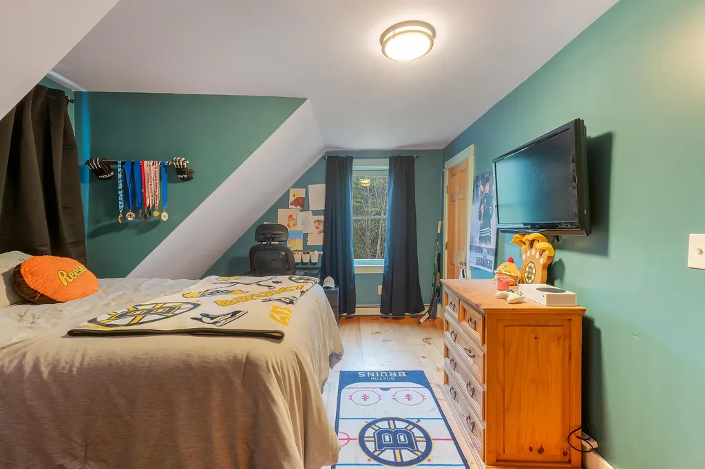 120 Totten Road Gray ME 04039