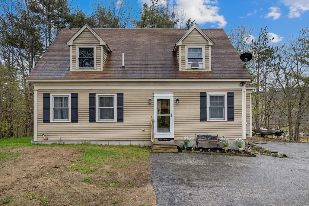 120 Totten Road Gray ME 04039