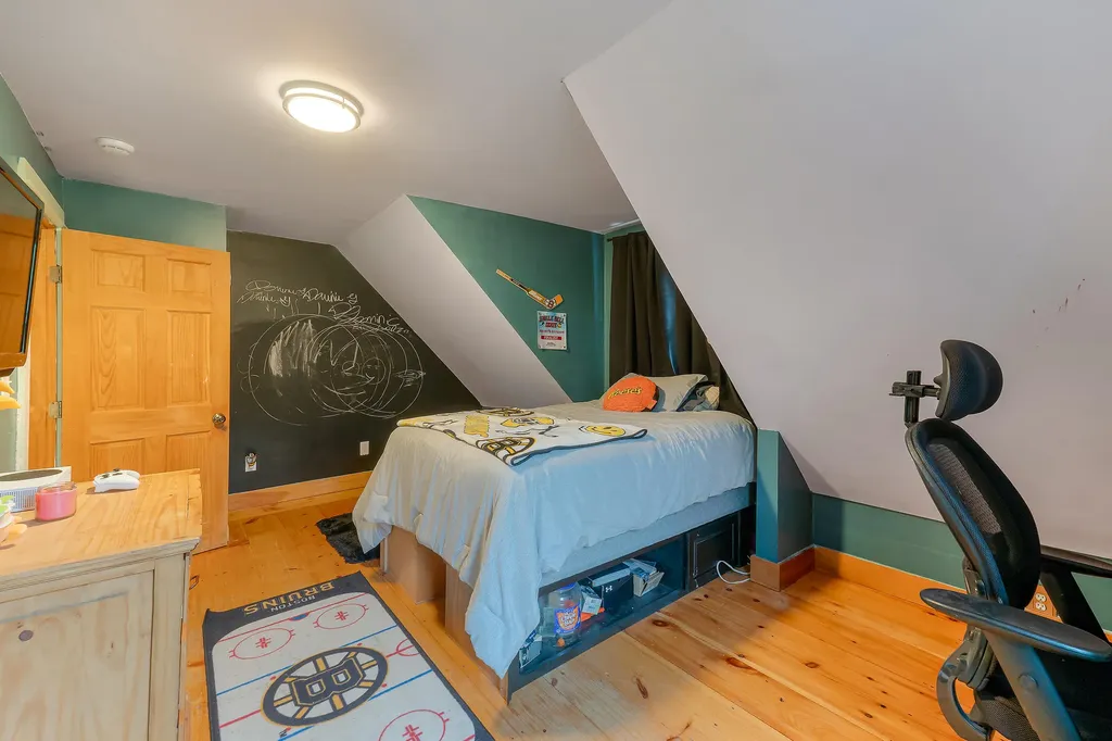 120 Totten Road Gray ME 04039