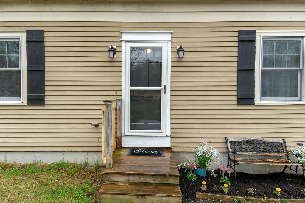 120 Totten Road Gray ME 04039