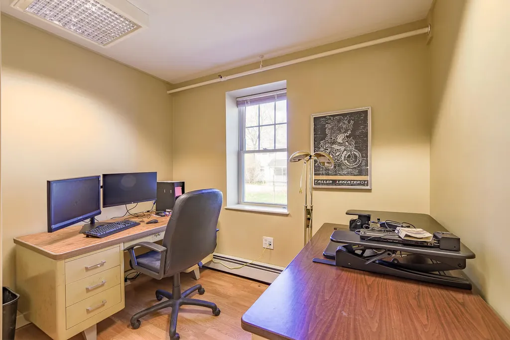 8 N North Main Street Rockland ME 04841