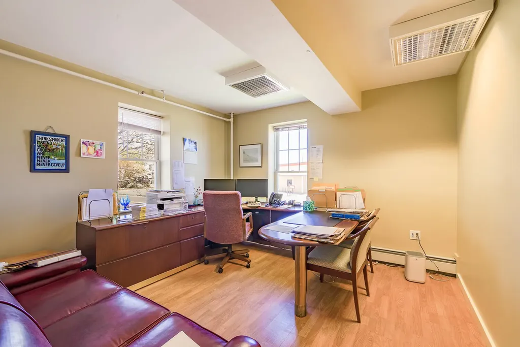 8 N North Main Street Rockland ME 04841