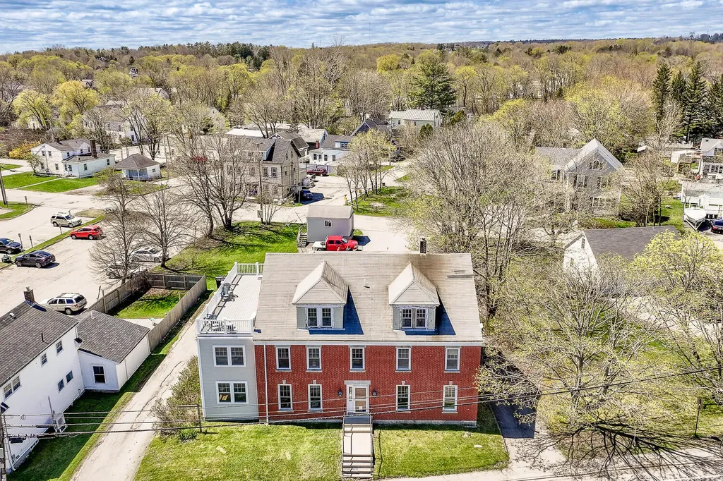 8 N North Main Street Rockland ME 04841