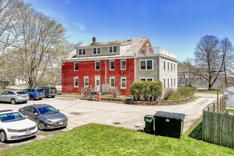 8 N North Main Street Rockland ME 04841